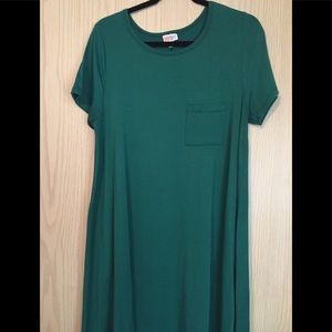 Large emerald green Carly